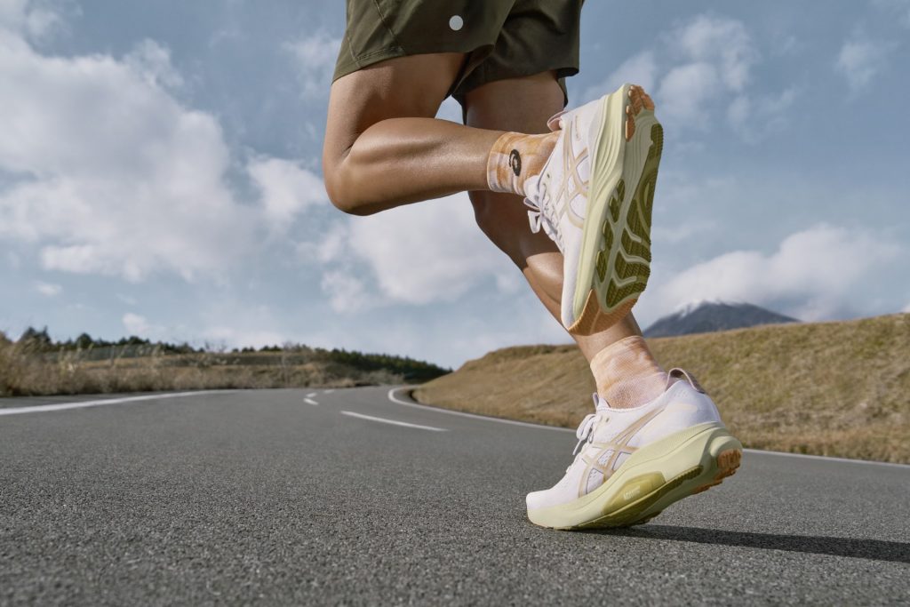 ACICS GEL-KAYANO 32