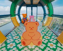 Wiggle Wiggle Singapore Flyer