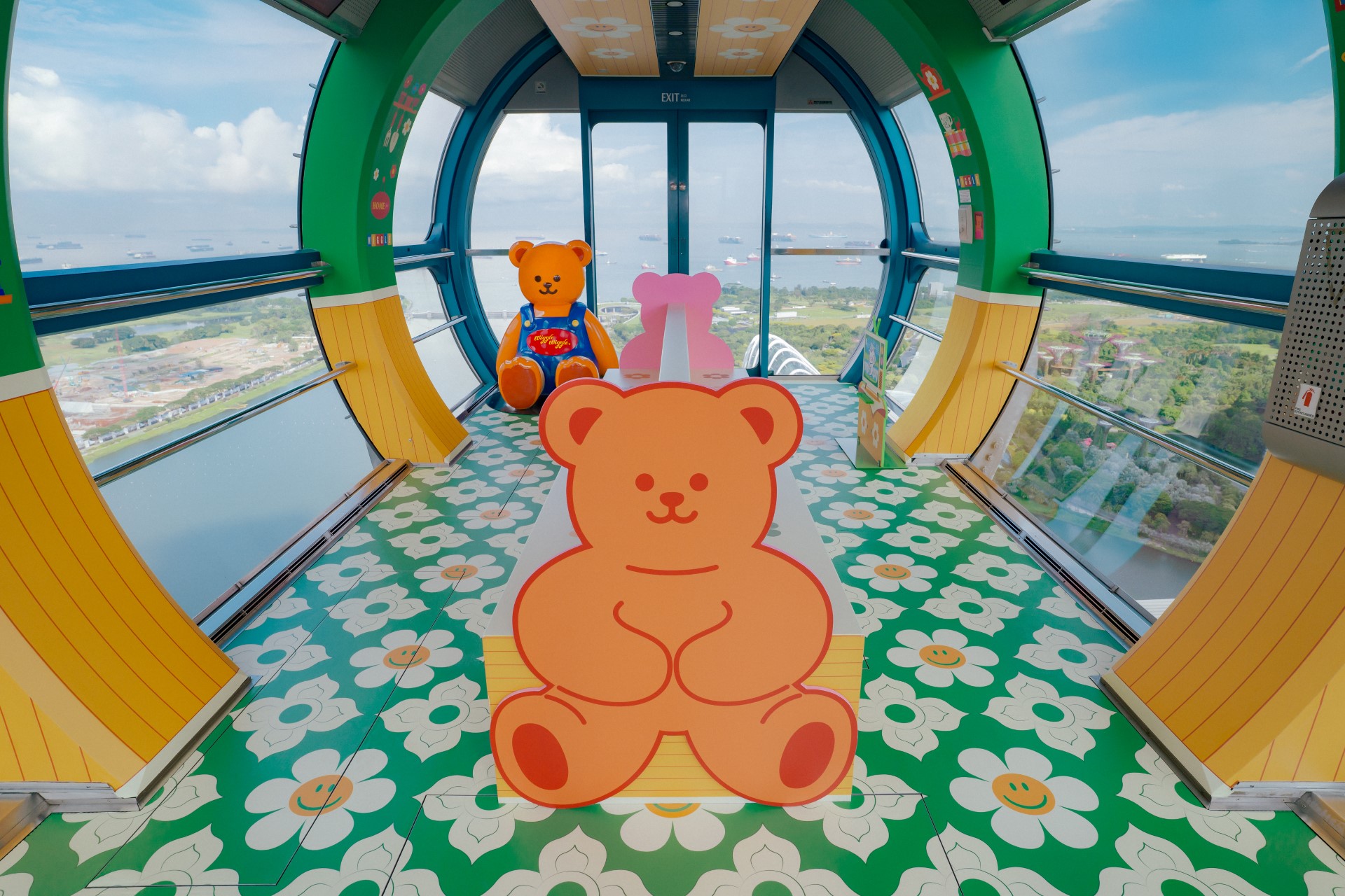 Wiggle Wiggle Singapore Flyer