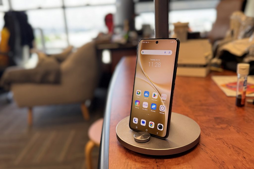 vivo V60