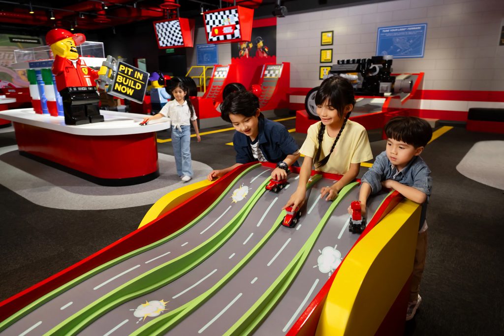 LEGO® Ferrari Build & Race