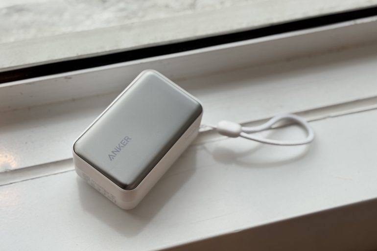 Anker Nano Retractable Power Bank