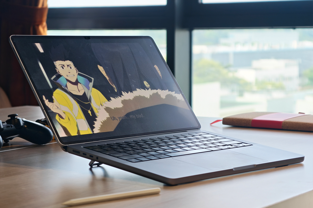 Watching Cyberpunk Edgerunners on the Samsung Galaxy Tab S11 Ultra