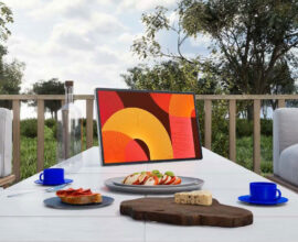 Samsung The Movingstyle portable touchscreen display