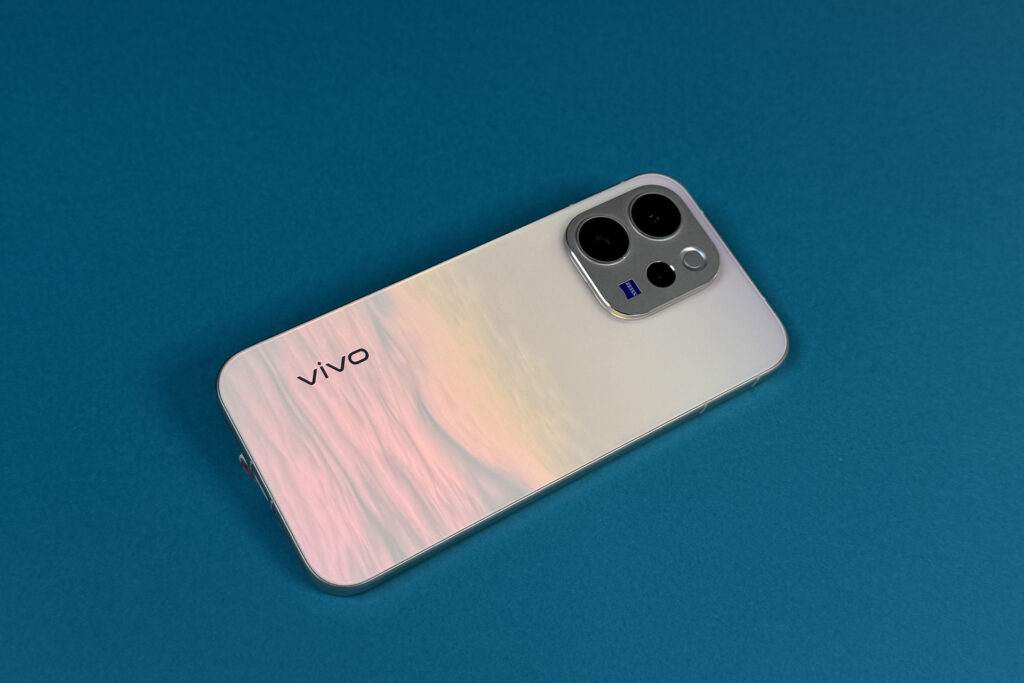vivo V70