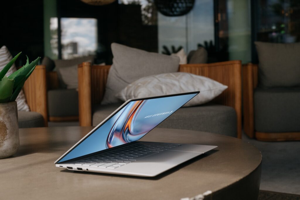 ASUS Expertbook Ultra
