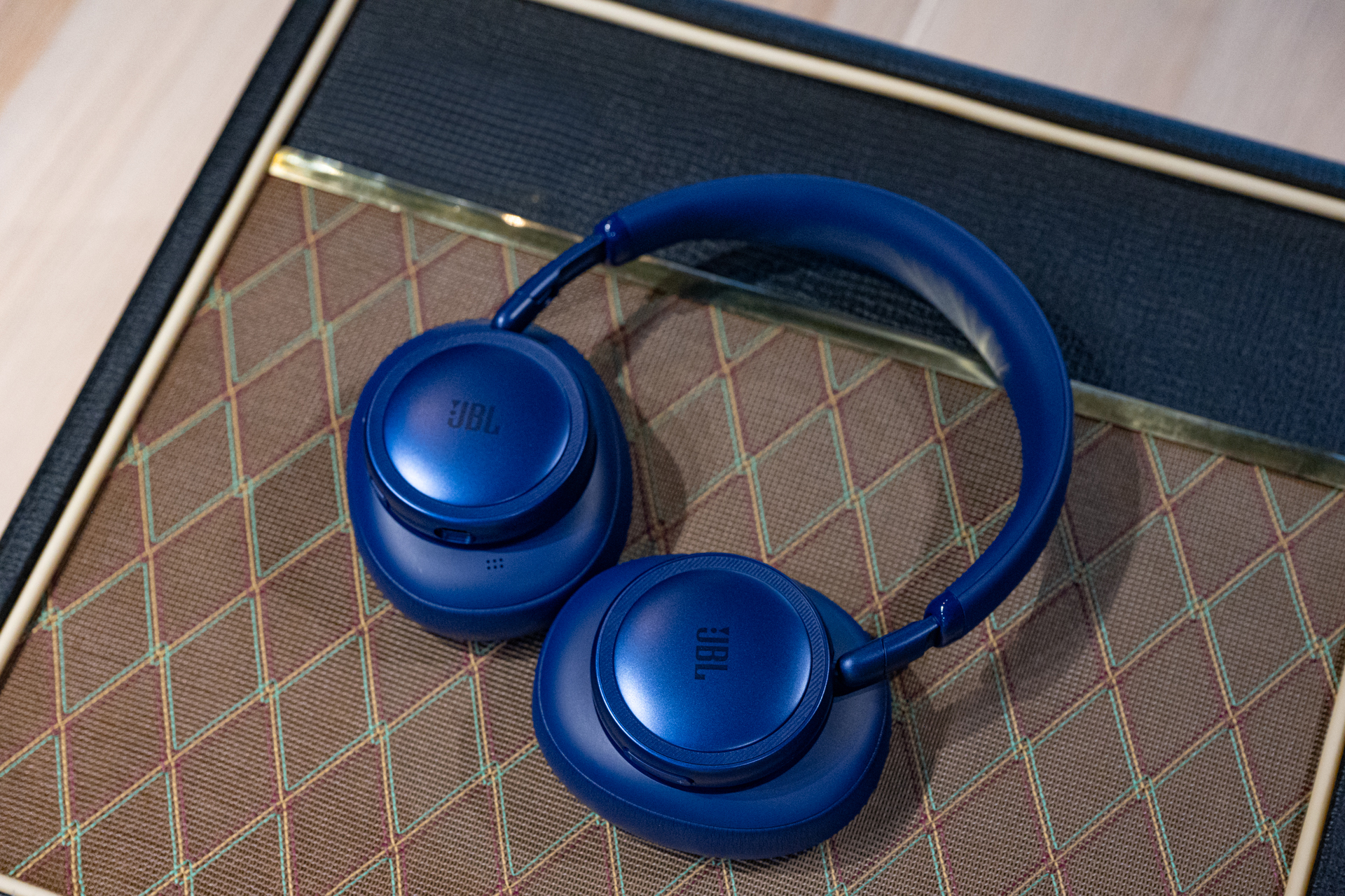 JBL Live 780NC