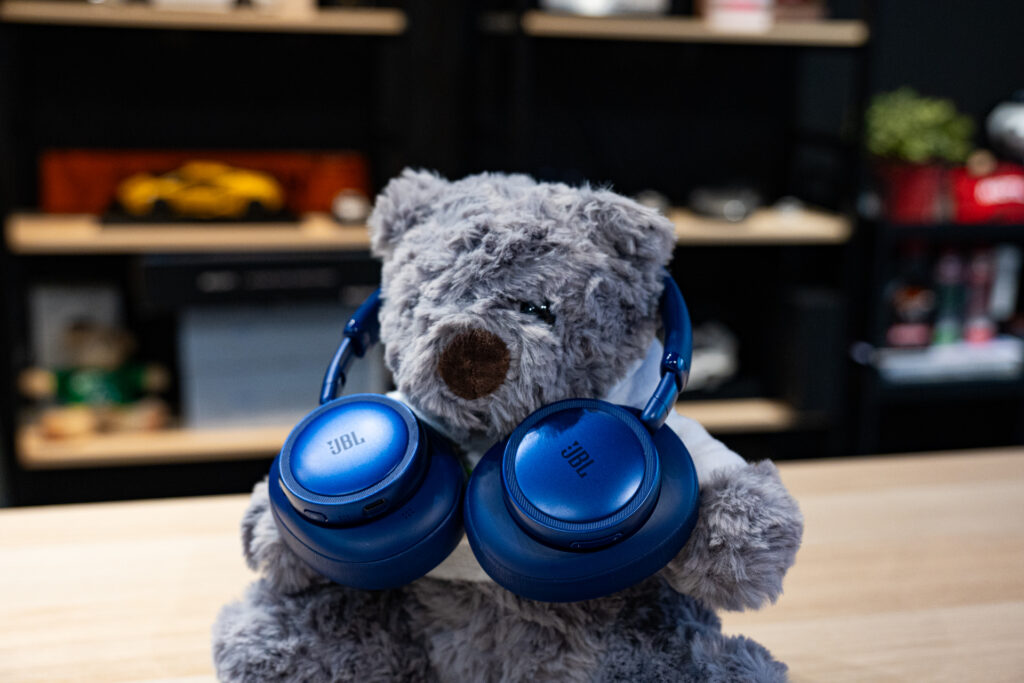 JBL Live 780NC