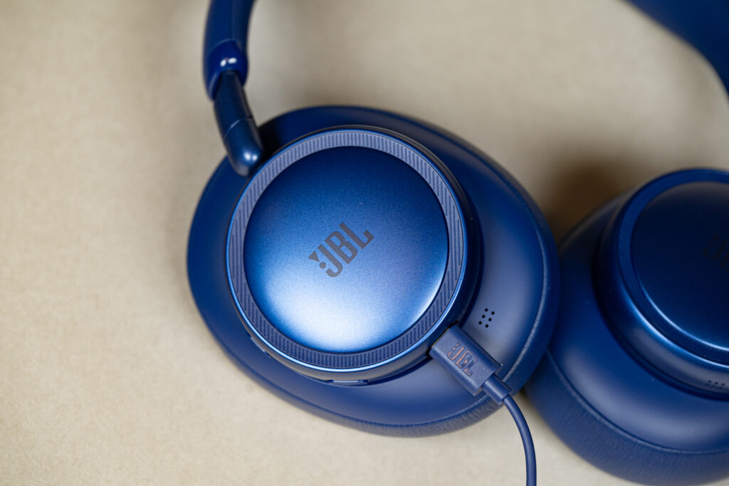 JBL Live 780NC