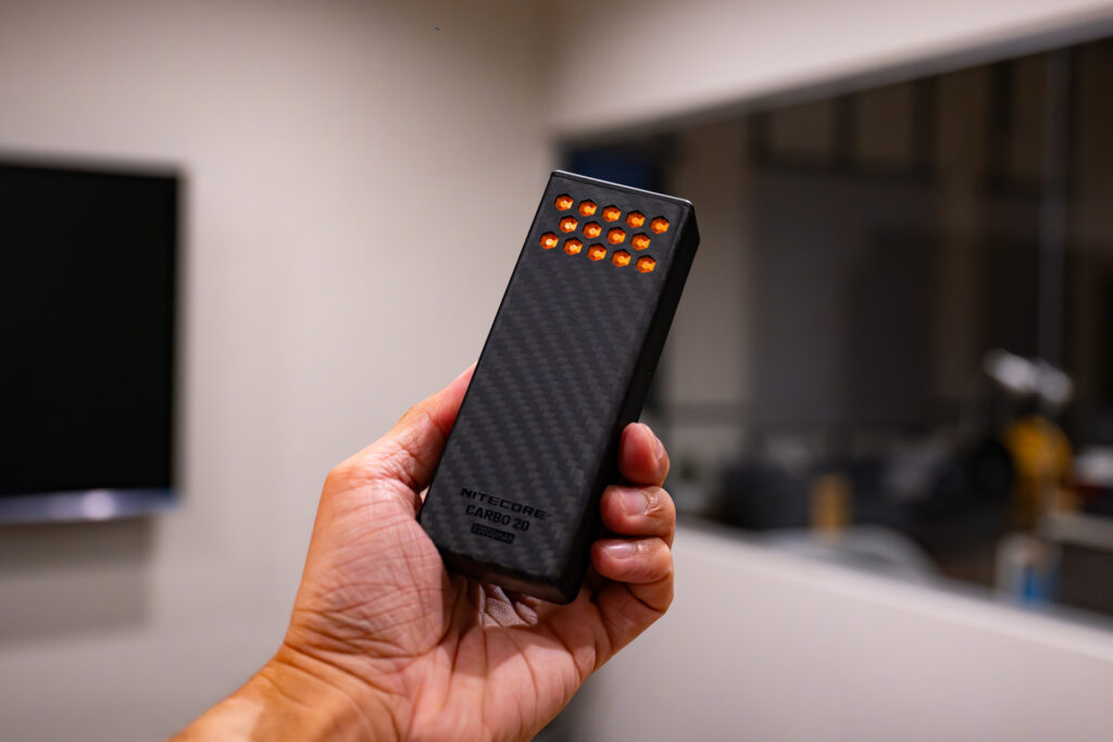 NITECORE Carbo 20