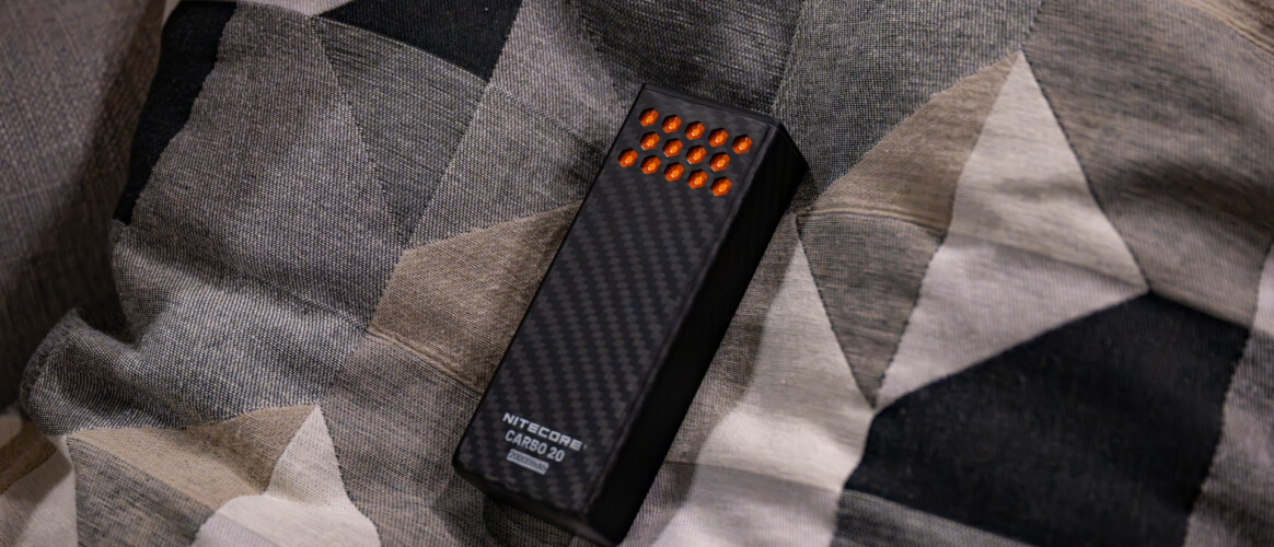 NITECORE Carbo 20