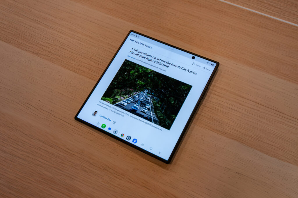Samsung Galaxy Z Fold 8 Ultra