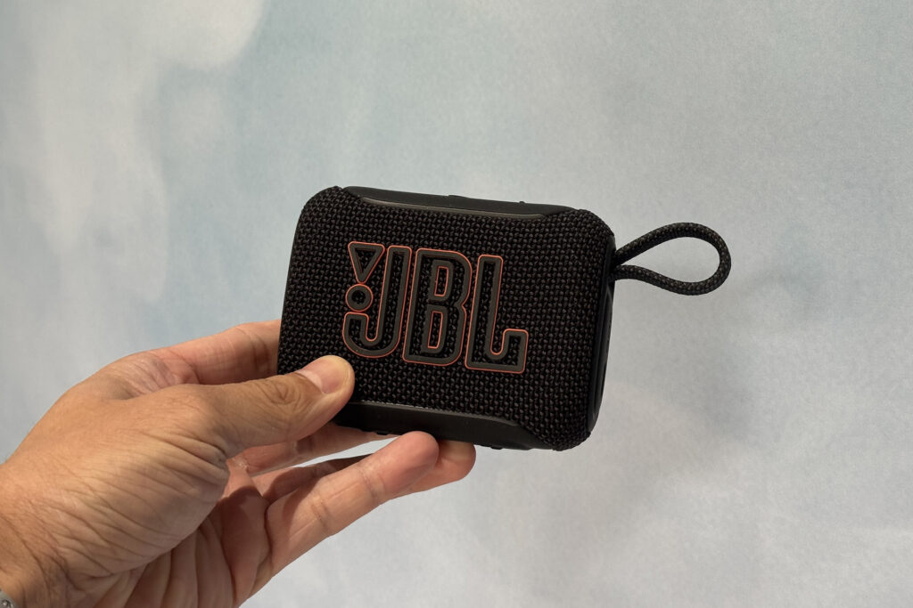 JBL Go 5